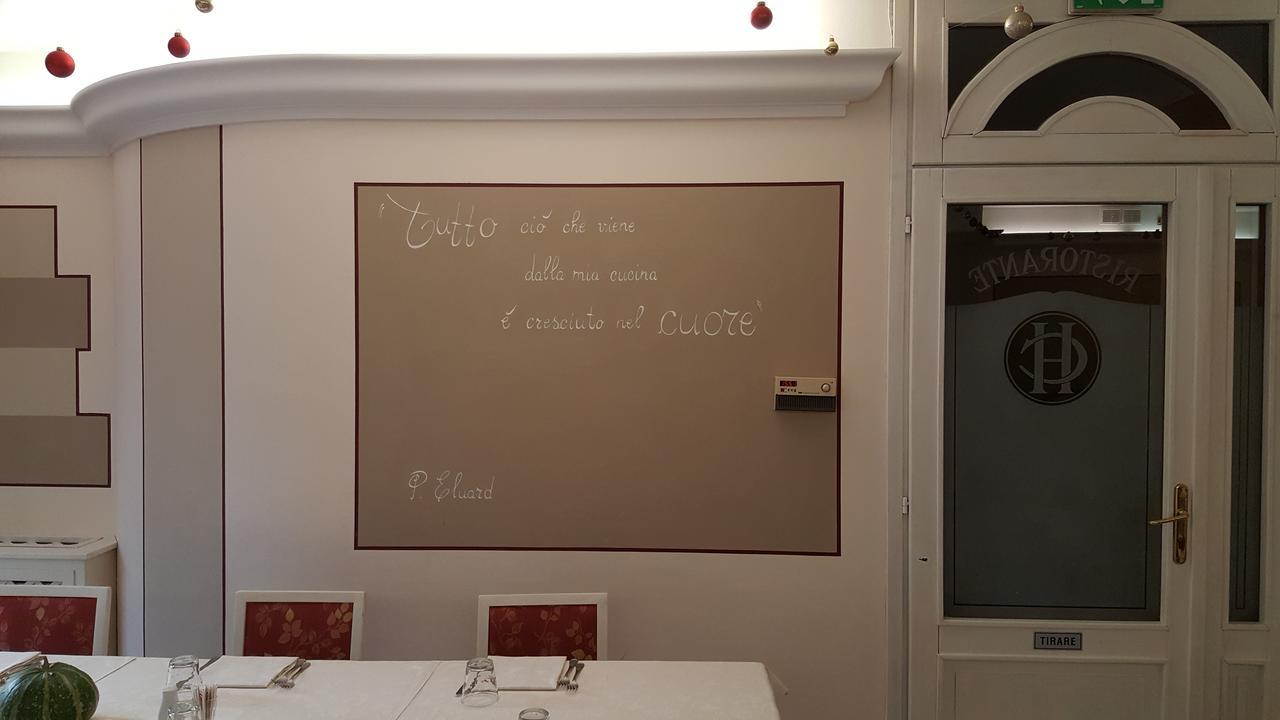 Hotel Ristorante Centrale 베스토네 외부 사진