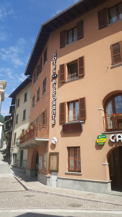 Hotel Ristorante Centrale 베스토네 외부 사진